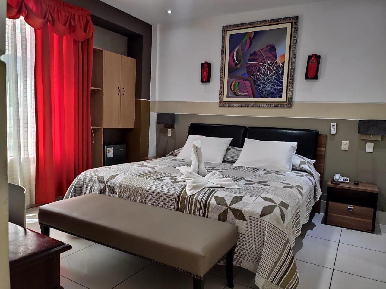 Rizzo Plaza Hotel Tumbes Exteriér fotografie