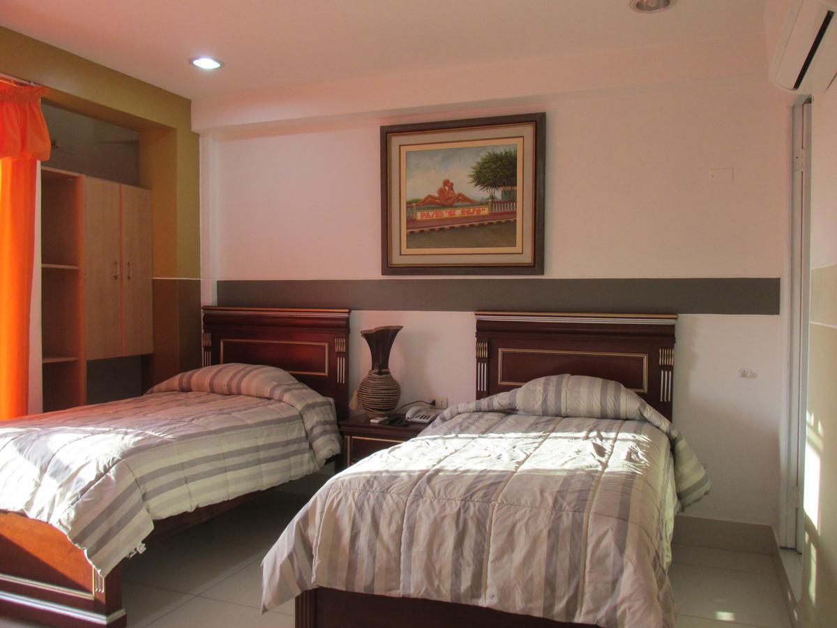 Rizzo Plaza Hotel Tumbes Exteriér fotografie