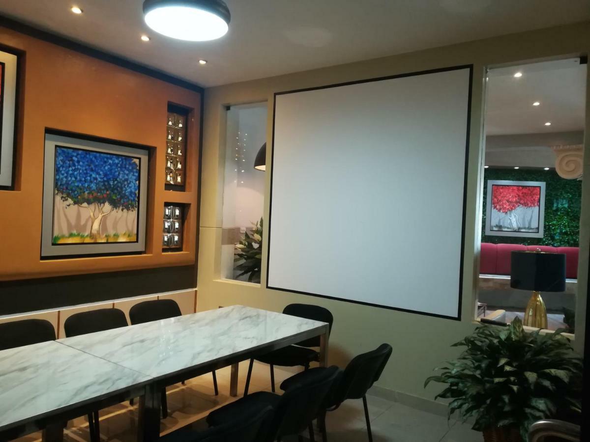 Rizzo Plaza Hotel Tumbes Exteriér fotografie